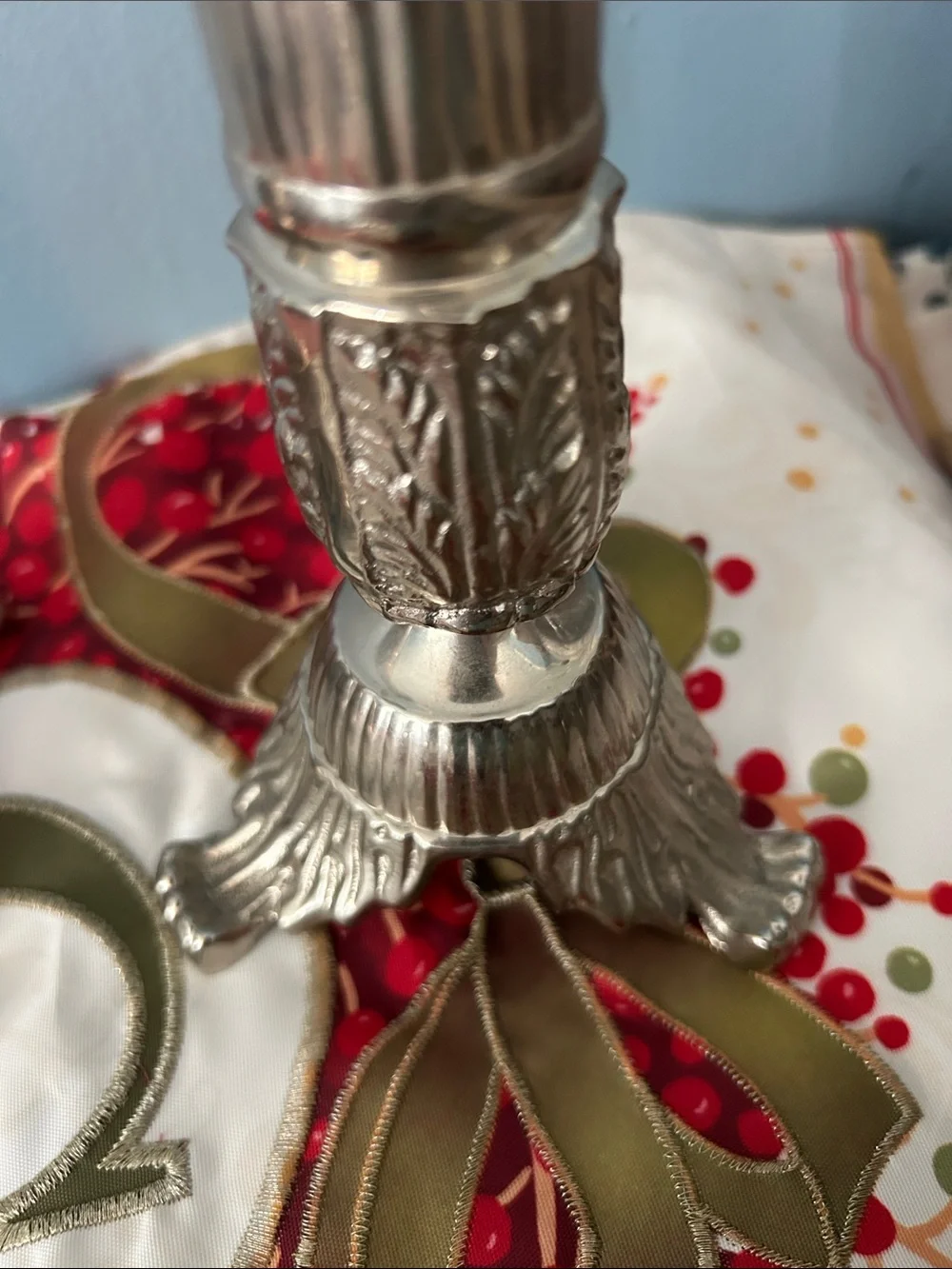 Elegant Silver-Plated Neoclassical Decorative Candlesticks with Claw Feet - EUC